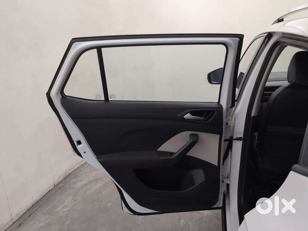 Volkswagen Taigun 1.0 Tsi Highline At, 2022, Petrol