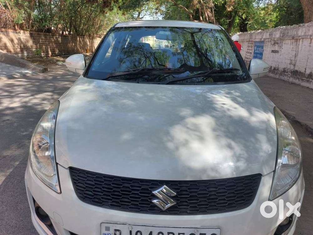 Maruti Suzuki Swift Zdi Plus, 2015, Diesel