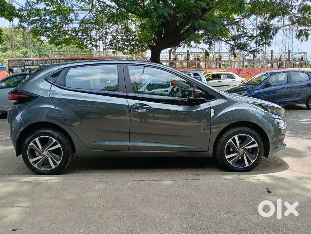 Tata Altroz Xz Plus (s), 2022, Petrol