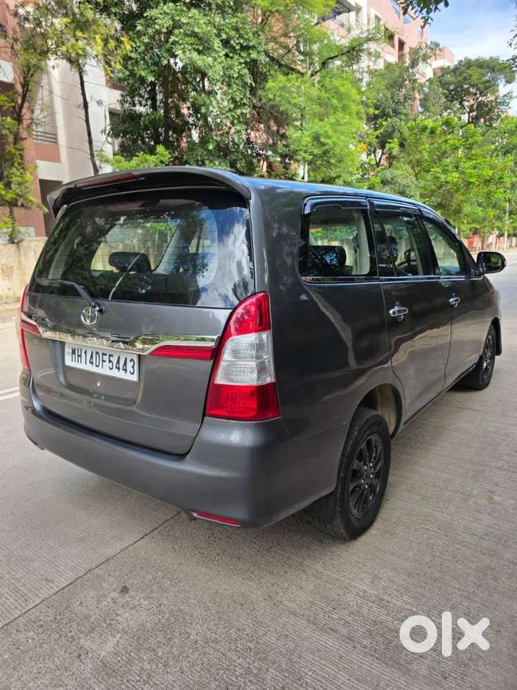 Toyota Innova 2.5 Ev Ps 8 Str Bs-iii, 2012, Diesel