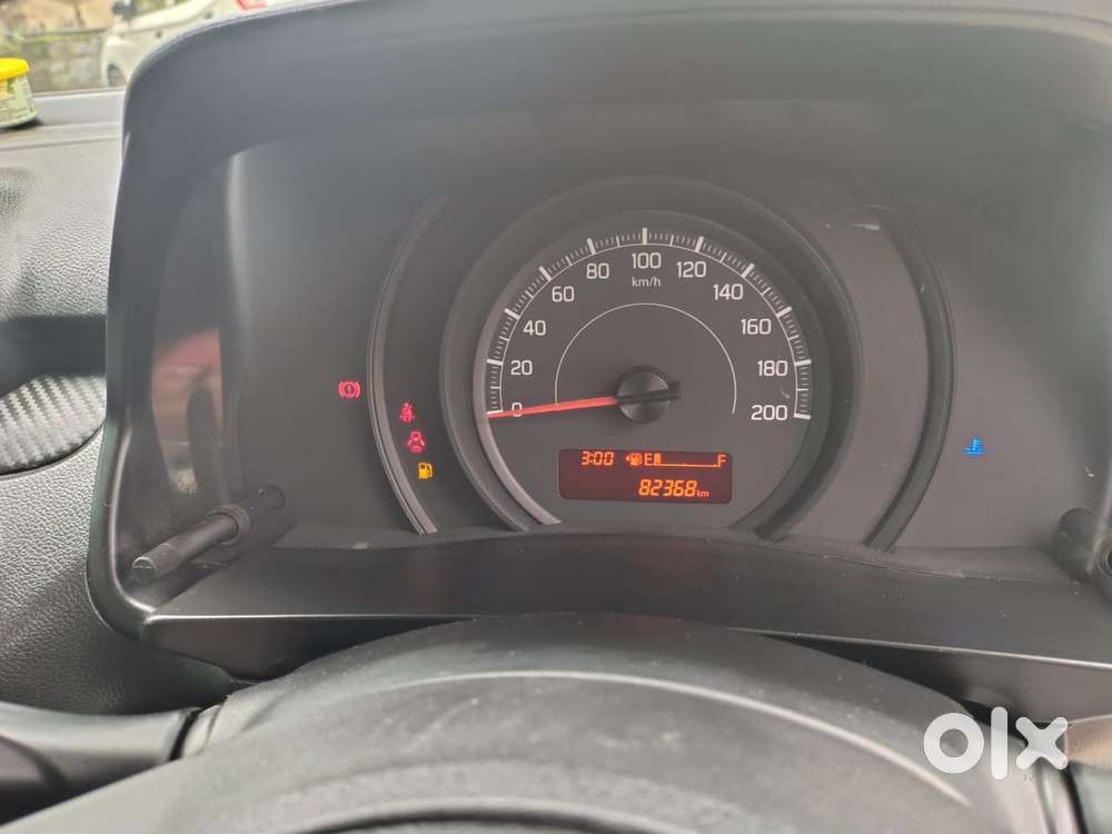 Maruti Suzuki Swift Lxi, 2018, Petrol