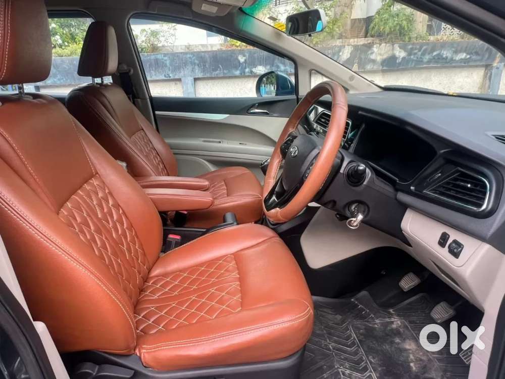 Mahindra Marazzo M6, 2018, Diesel