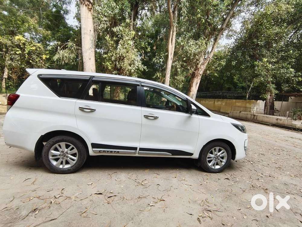 Toyota Innova Crysta 2.4 Gx Mt, 2018, Petrol
