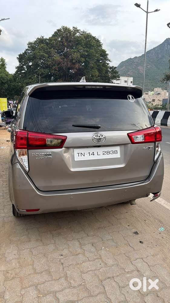 Toyota Innova Crysta 2017 Diesel Well Maintained