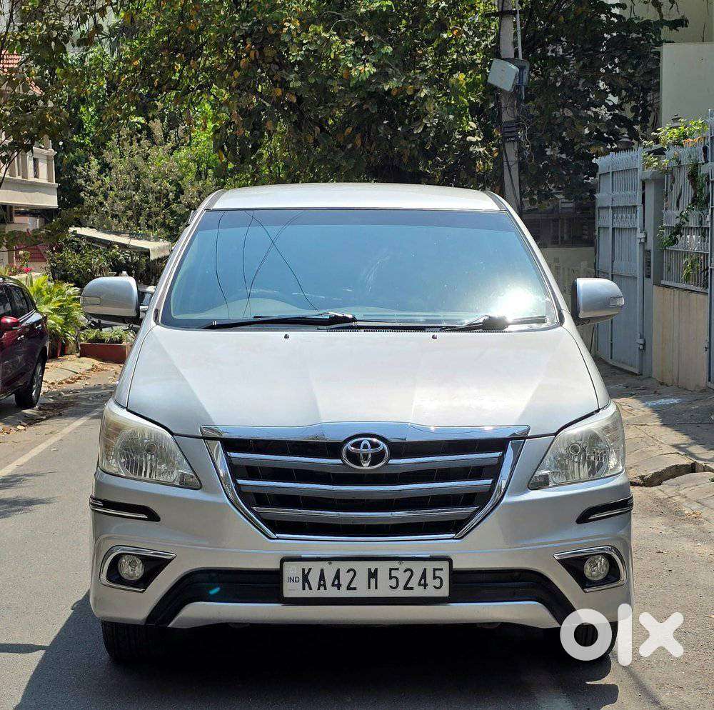 Toyota Innova 2.5 V 8 Str, 2014, Diesel