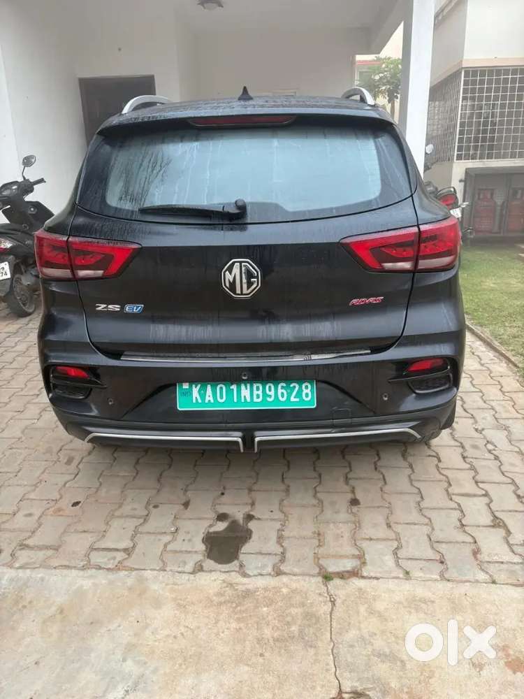 Mg Zs Ev Essence | 2024 | Top-end | Black | Bangalore