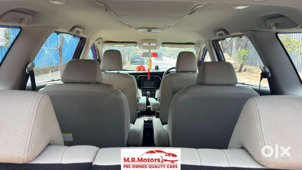 Mahindra Marazzo M8, 2019, Diesel