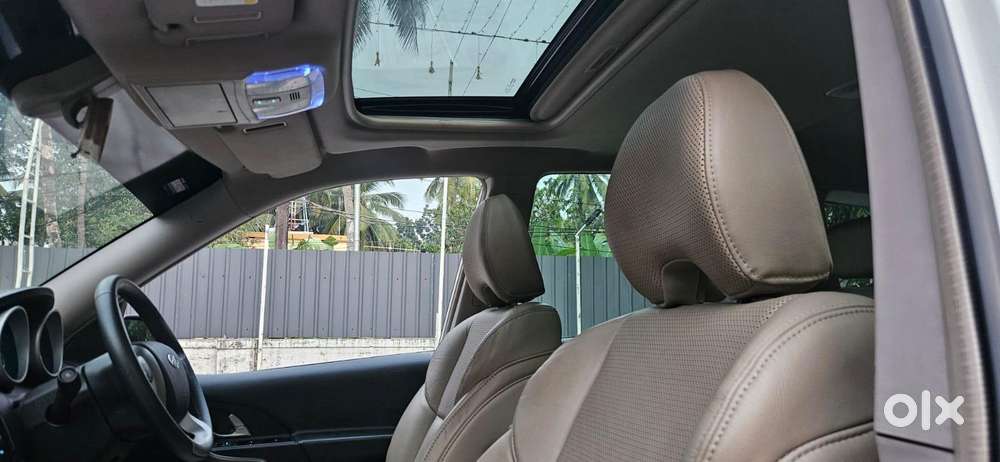 Mahindra Xuv500 At W10 Awd, 2016, Diesel