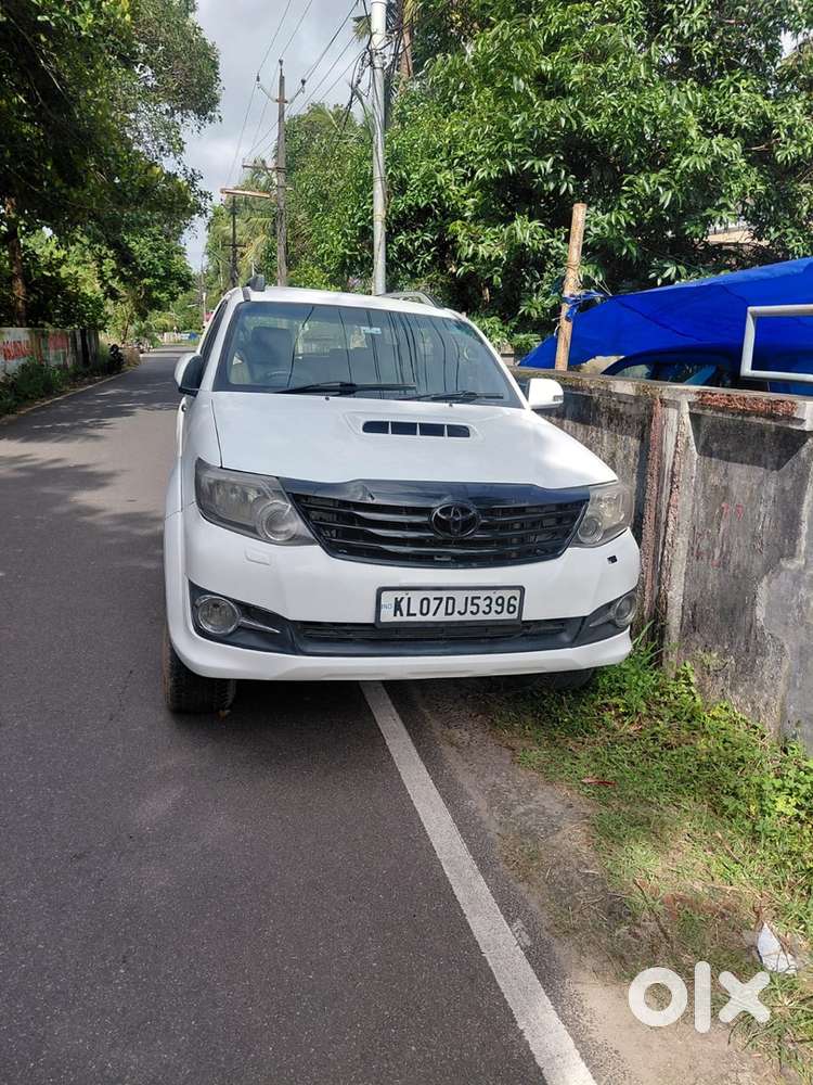 Toyota Fortuner 2012 Legender Diesel