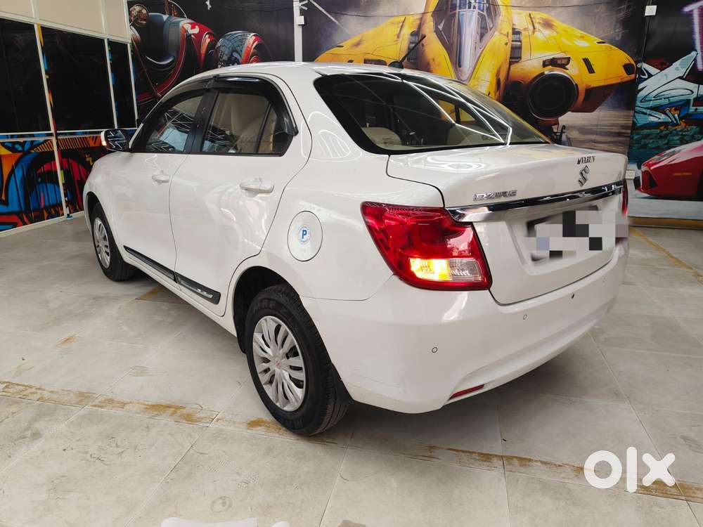 Maruti Suzuki Dzire 1.2 Vxi, 2022, Petrol