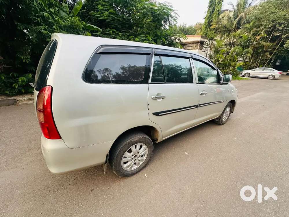 Toyota Innova 2.5v