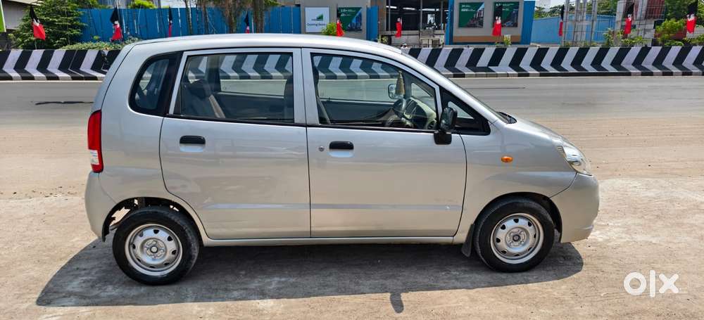 Maruti Suzuki Zen Estilo Lxi Bs Iv, 2010, Petrol