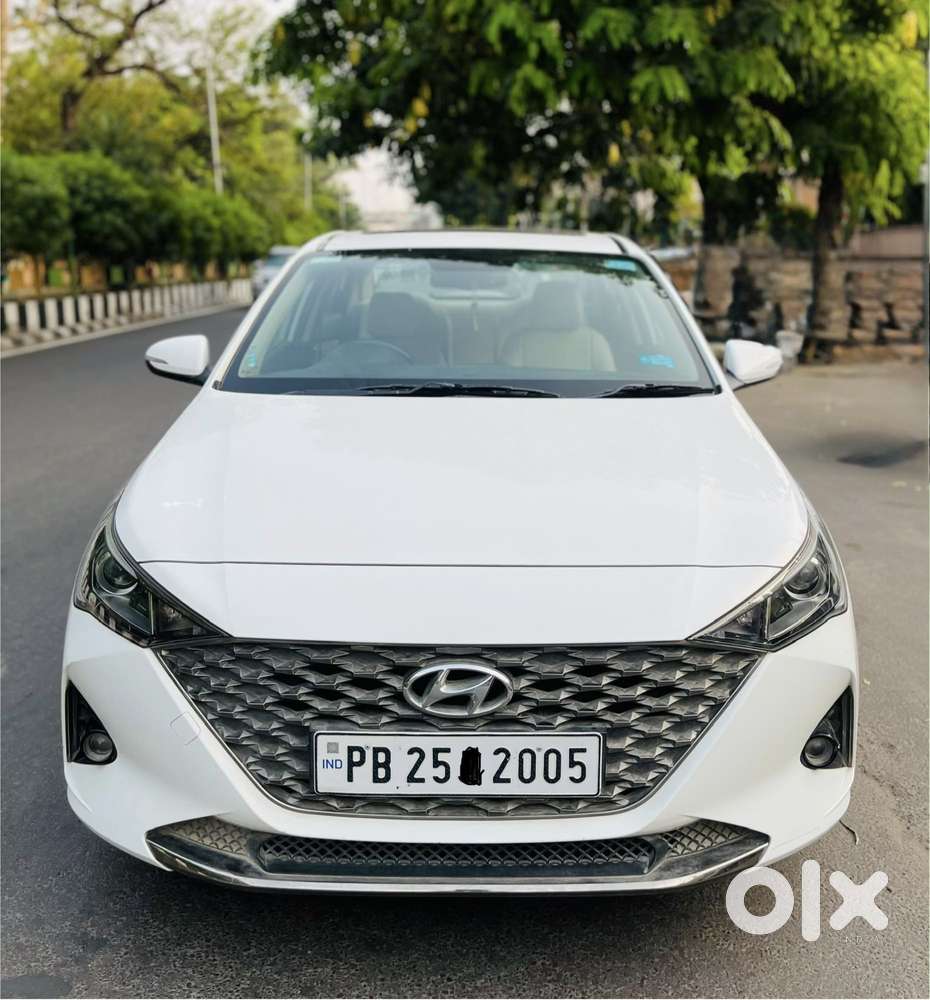 Hyundai New Verna, 2022, Petrol
