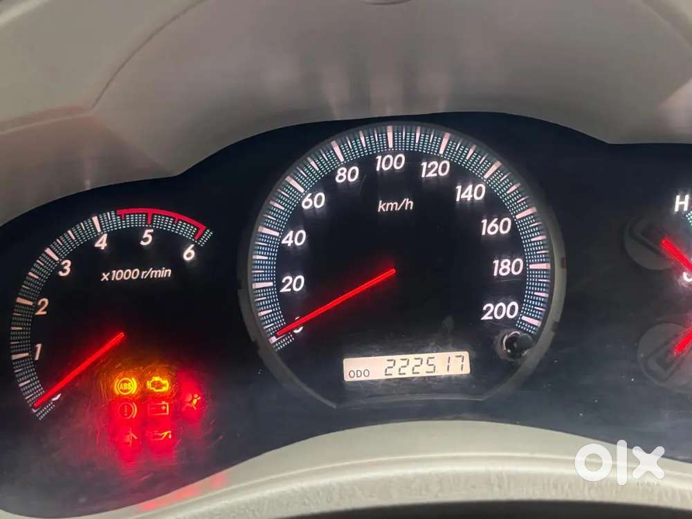 Toyota Innova 2012 Diesel Well Maintained