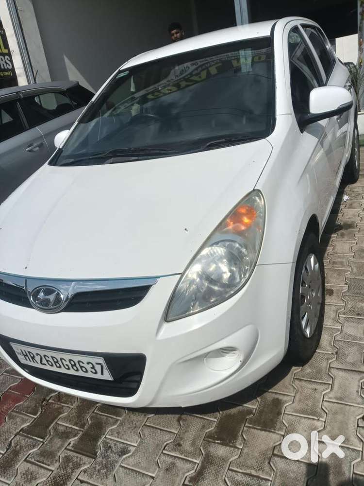 Hyundai I20 2010 Petrol 90000 Km Driven