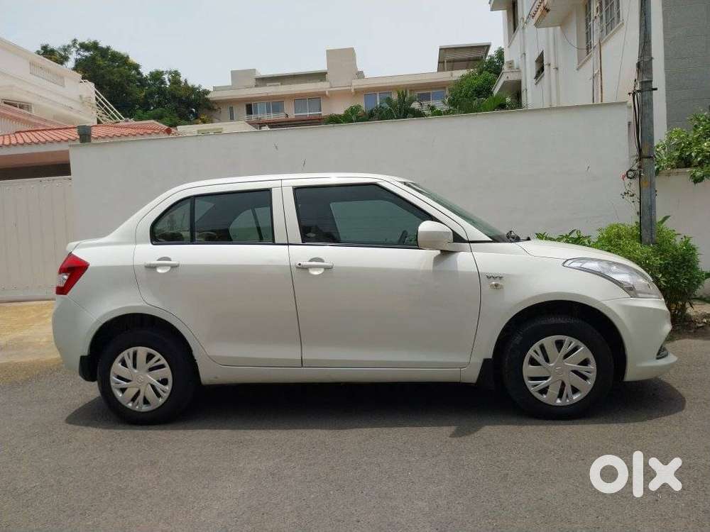 Maruti Suzuki Swift Dzire 1.2 Lxi Bsiv, 2016, Petrol