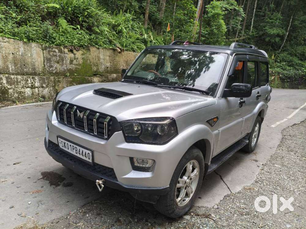 Mahindra Scorpio S10 8 Seater, 2016, Diesel