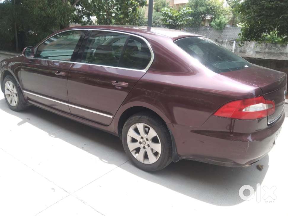 Skoda Superb Elegance Tdi 2.0 At, 2011, Diesel
