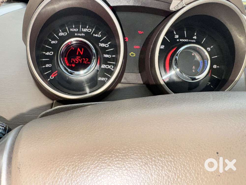 Mahindra Xuv500 W8 Dual Tone, 2012, Diesel