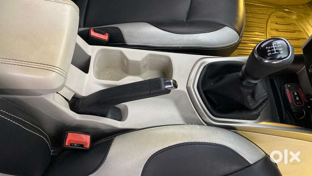 Mahindra Xuv300 W8 Diesel, 2019, Diesel