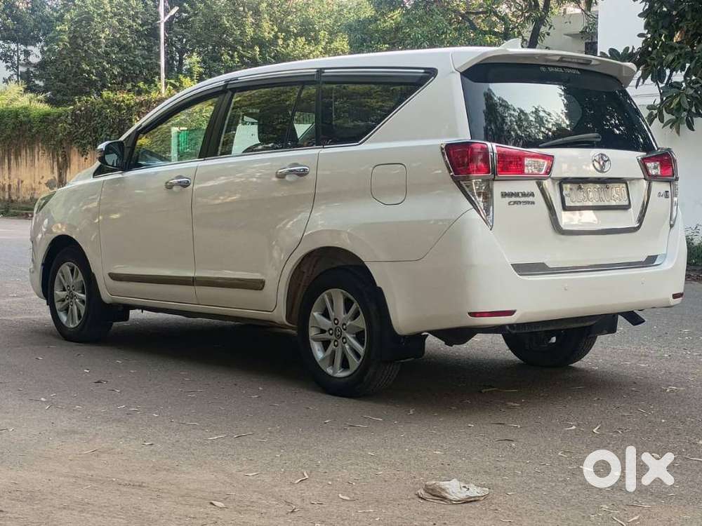 Toyota Innova Crysta 2.4 V 7 Str, 2017, Diesel