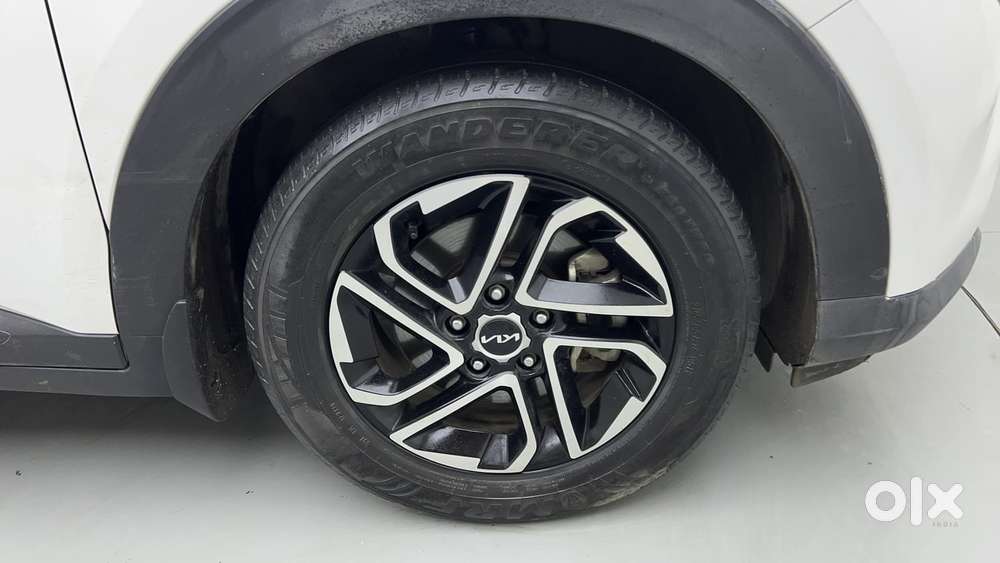 Kia Carens Prestige 1.5 Turbo Petrol Imt 7 Str, 2023, Petrol