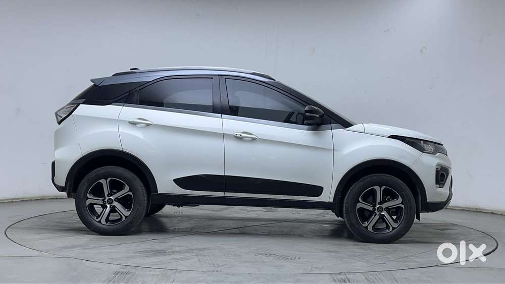 Tata Nexon 1.2 Revotron Xza Plus (o) Dual Tone, 2022, Petrol