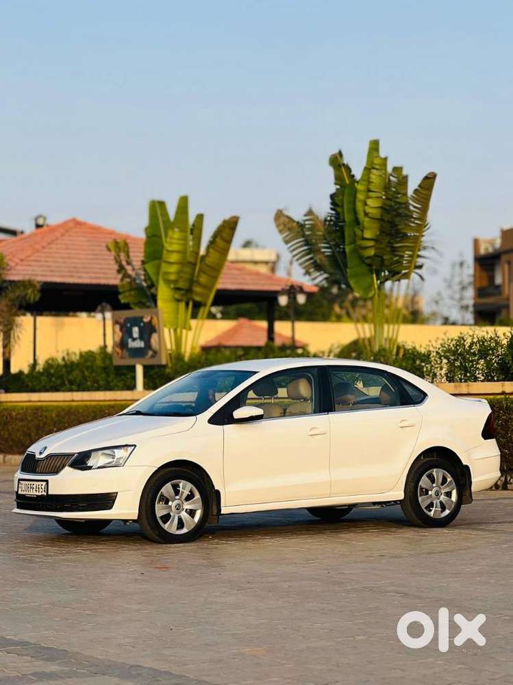 Skoda Rapid 1.0 Tsi Active, 2021, Petrol