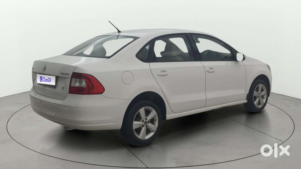 Skoda Rapid [ ] 1.6 MPI Style Plus, 2016, Petrol