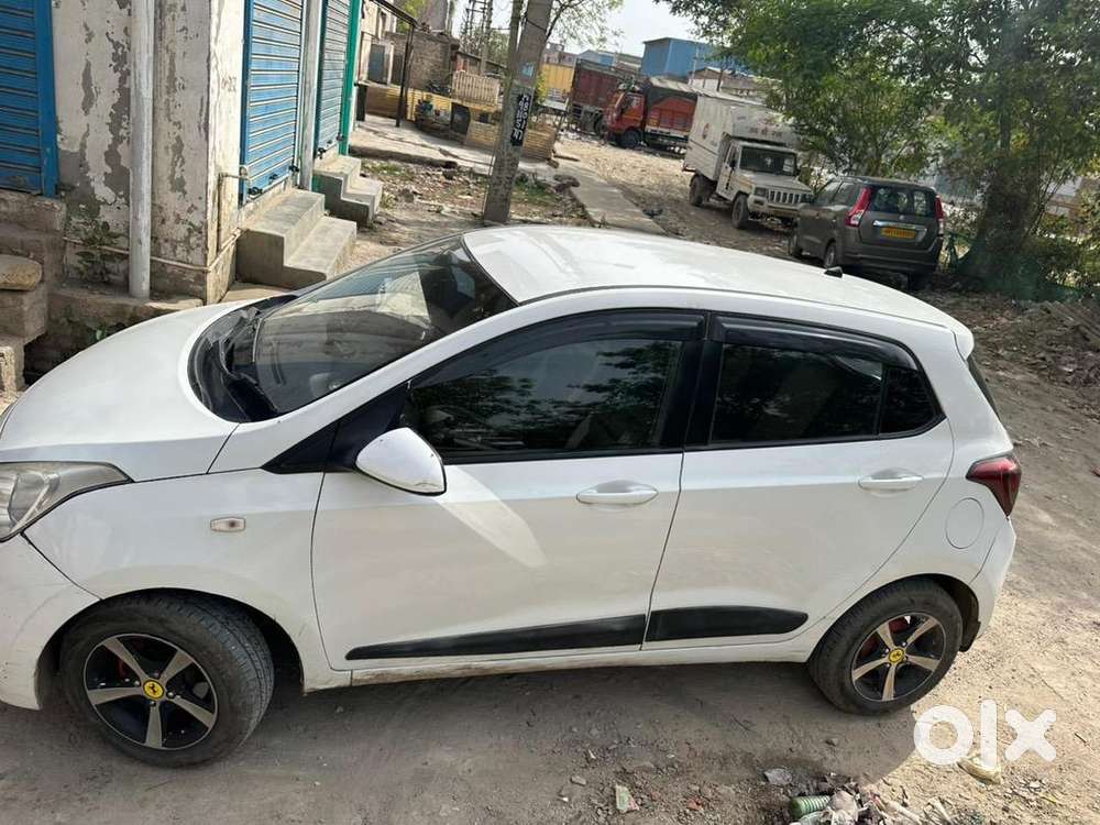 Hyundai Petrol Manual 2016