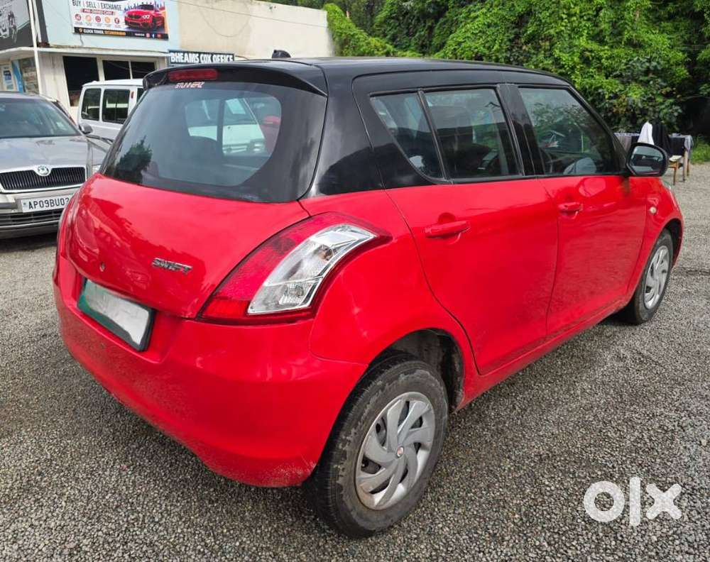 Maruti Suzuki Swift Ldi Optional, 2015, Diesel