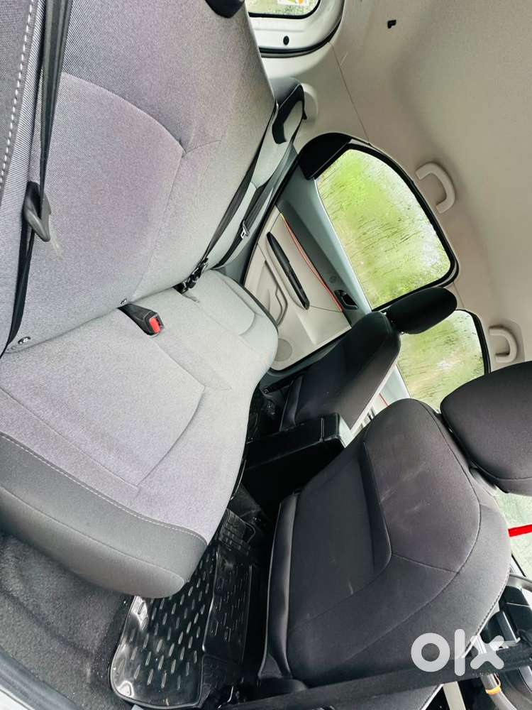 Tata Tiago 1.05 Revotorq Xm, 2025, Petrol