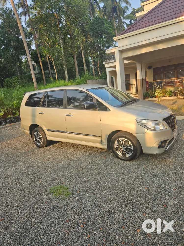 Toyota Innova Diesel 2012