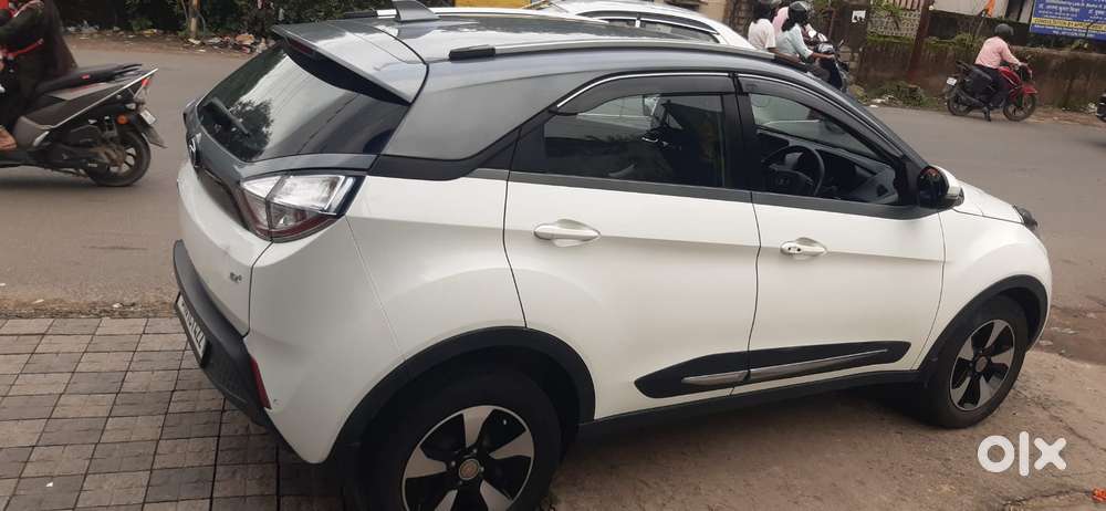 Tata Nexon 1.5 Revotorq Xz Plus, 2018, Petrol