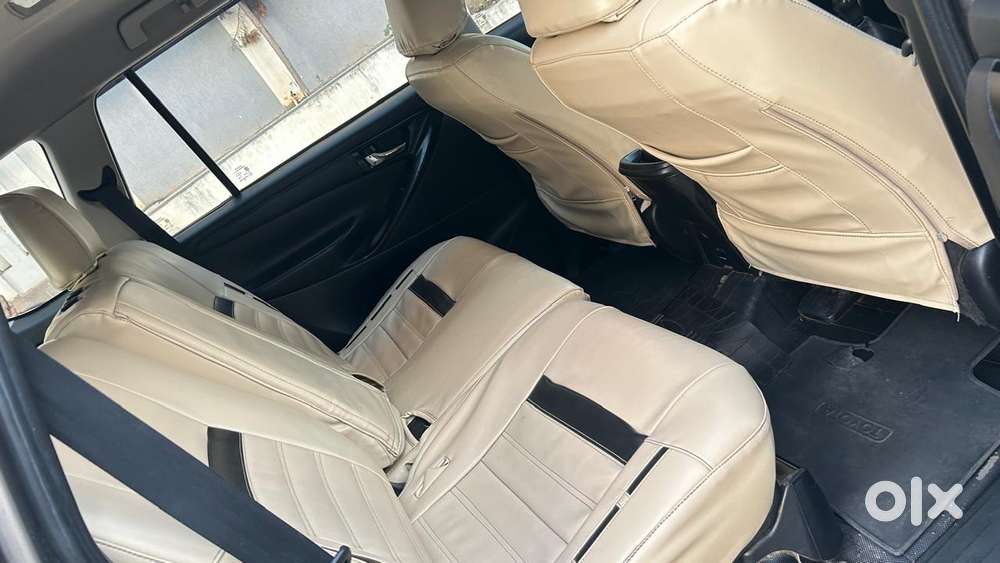 Toyota Innova Crysta 2.4 G Mt 8s, 2017, Diesel