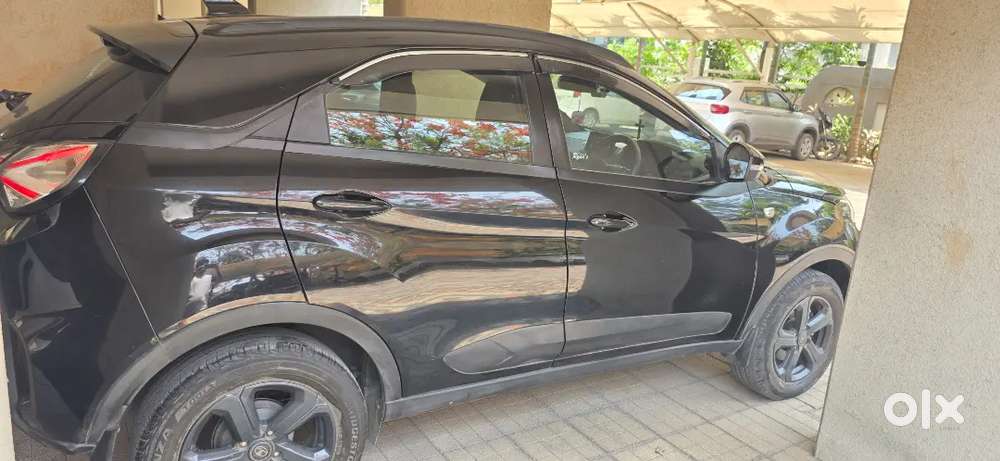 Tata Nexon 1.2 2022 Xza + Hs Dark Edition