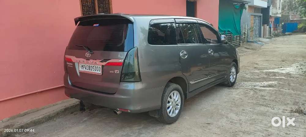 2015 Innova 2.5 V