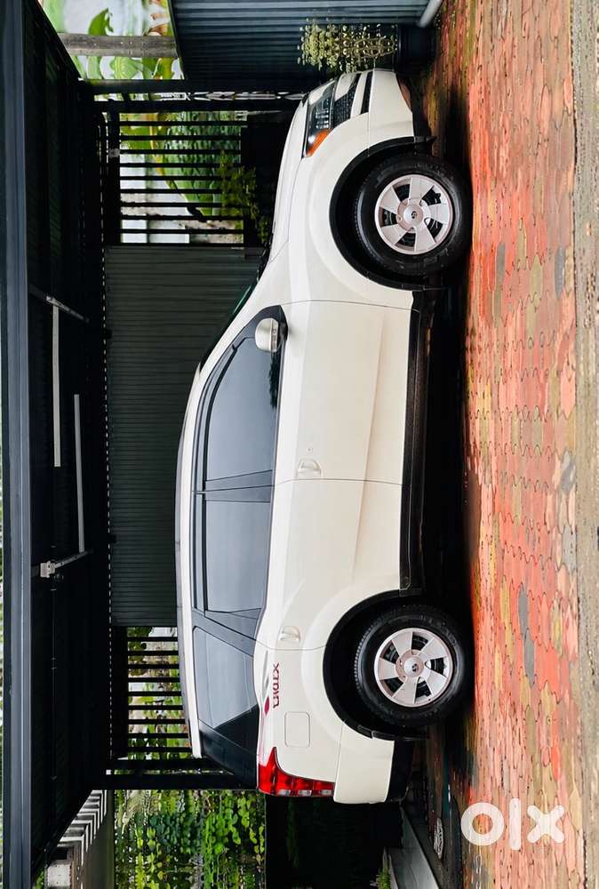 Mahindra Xuv500 2014