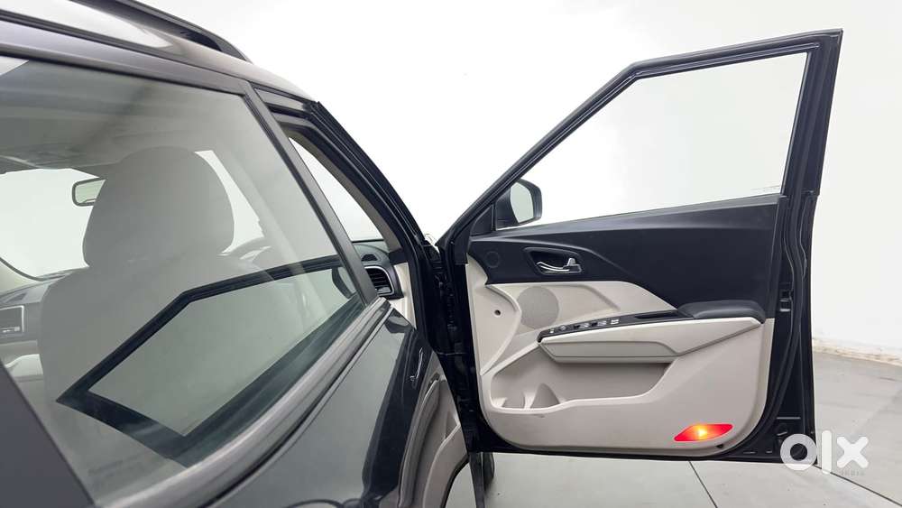 Mahindra Xuv300 W8 Option Diesel, 2020, Diesel