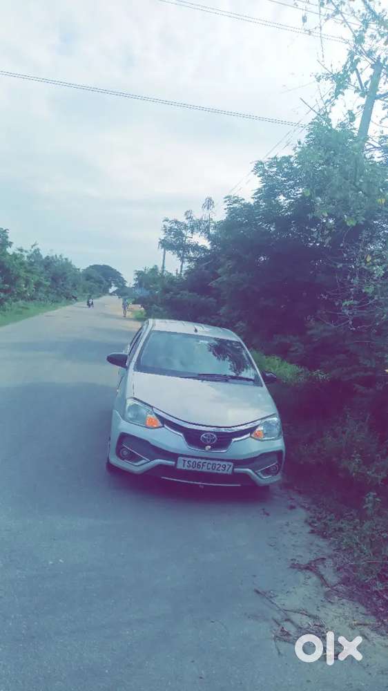 Toyota Etios Liva 2015 Diesel 125000 Km Driven, New Tyres