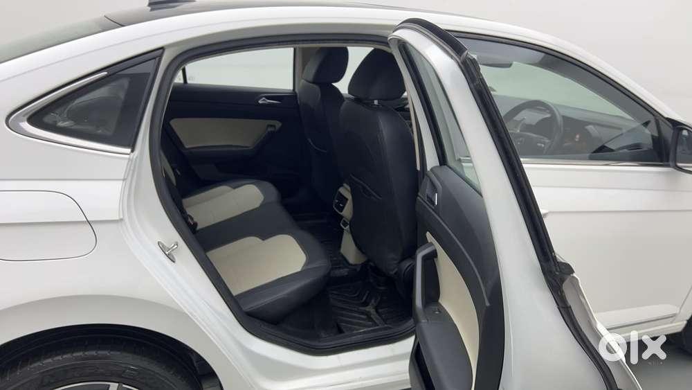 Skoda Slavia Style 1.5l Tsi Dsg, 2023, Petrol