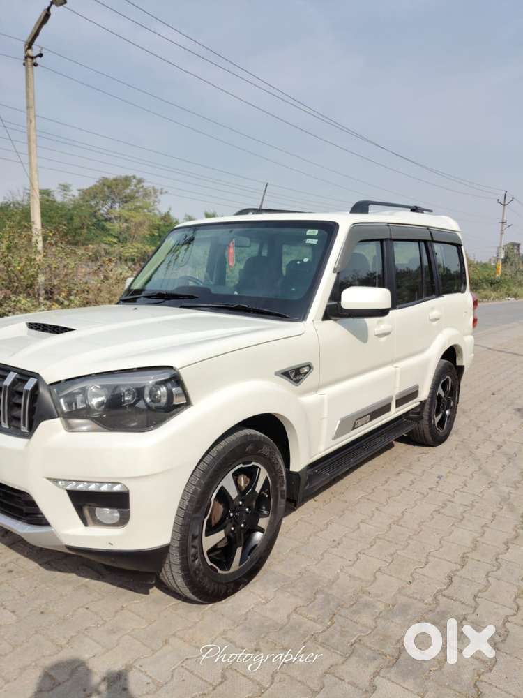 Mahindra Scorpio Classic 2.2 S 11 Mt 7 Str, 2022, Diesel