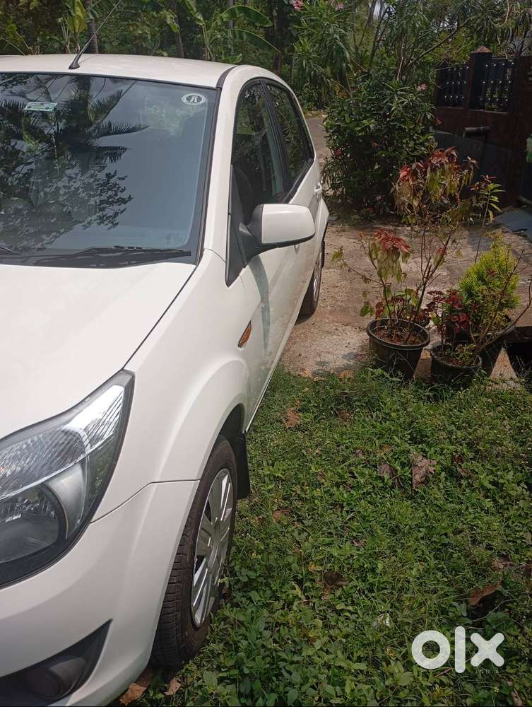 Ford Figo 2010 Cng & Hybrids Well Maintained