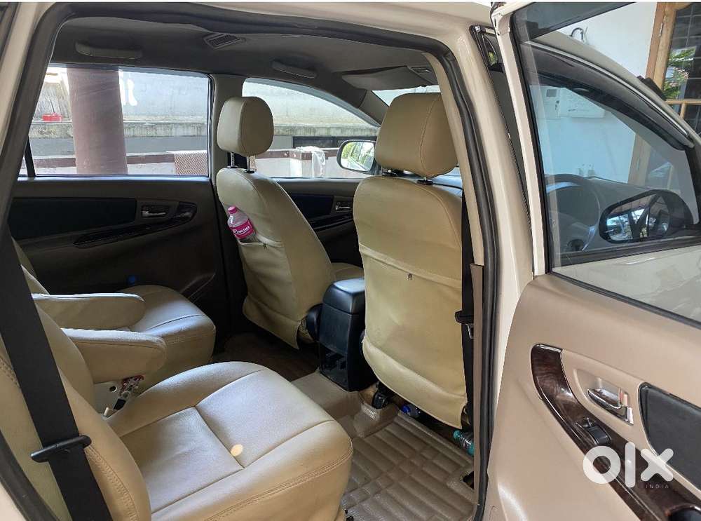 Toyota Innova 2.5 V 7 Str, 2015, Diesel