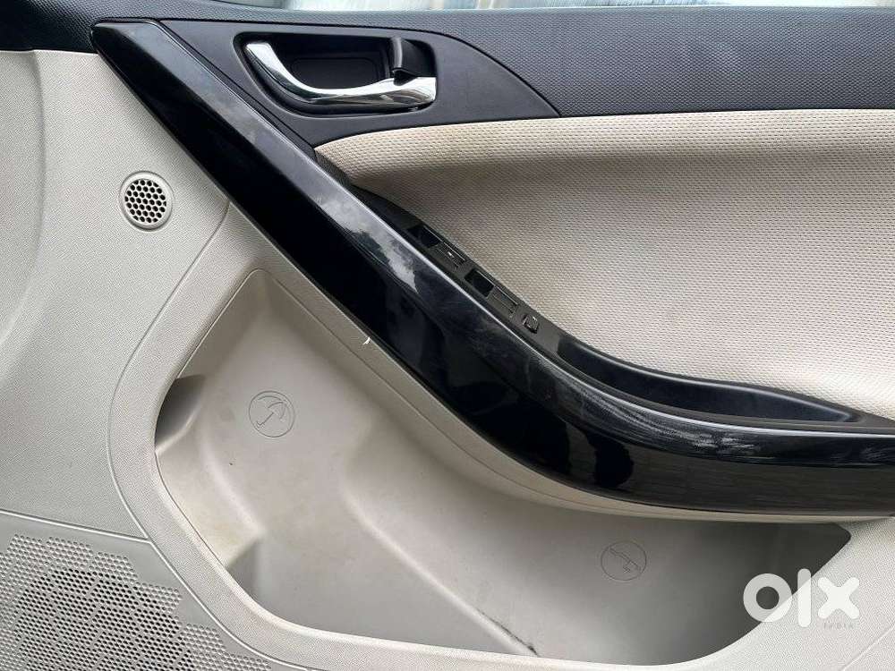 Tata Nexon 1.2 Revotron Xza Plus, 2023, Petrol