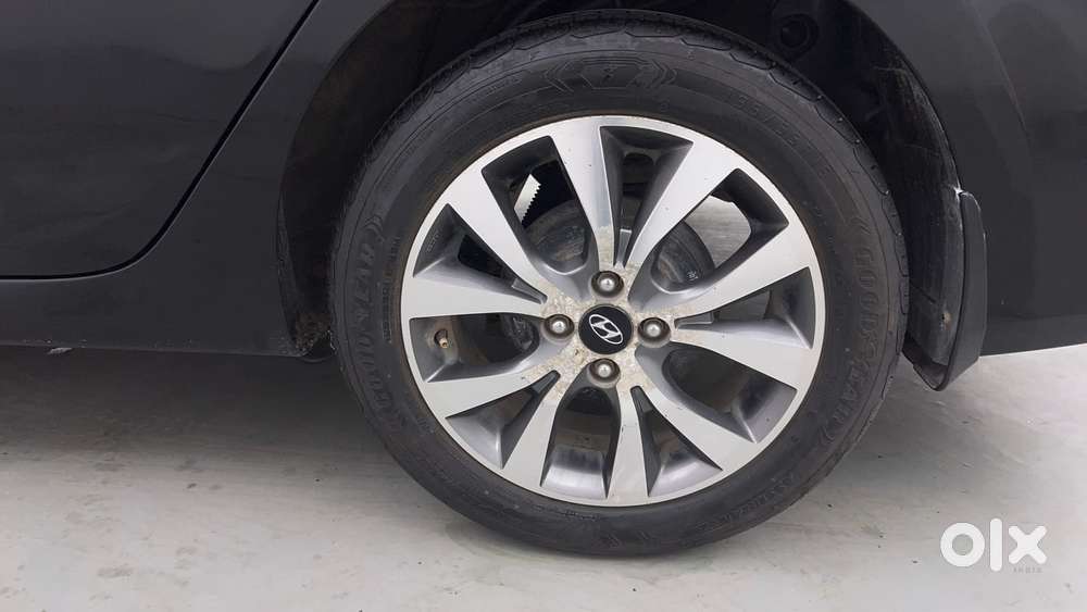 Hyundai Verna [ ] Fluidic 4s 1.6 Vtvt Sx, 2016, Petrol