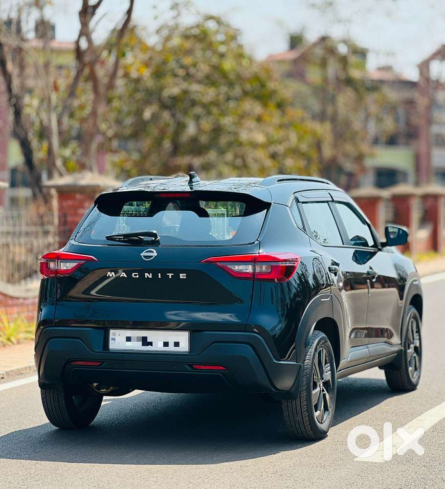 Nissan Magnite Kuro Edition 1.0 Petrol Mt, 2025, Petrol