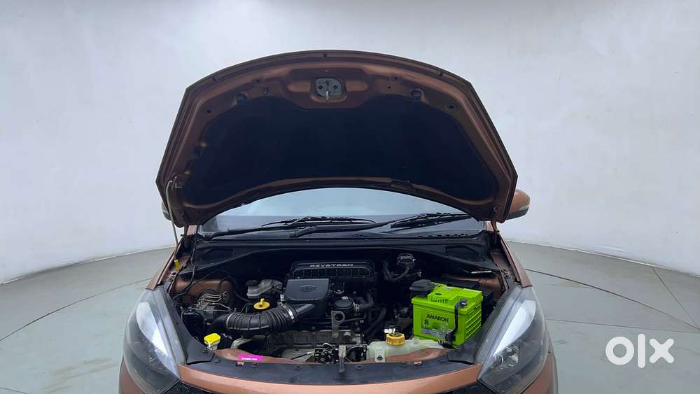 Tata Tigor Xza, 2018, Petrol