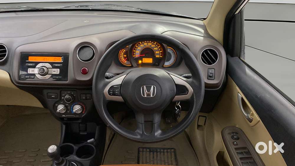 Honda Brio 2011-2013 V Mt, 2013, Petrol