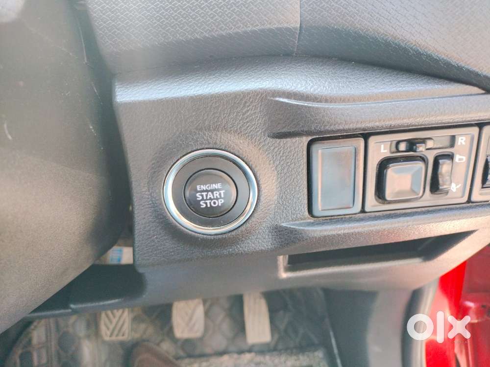 Maruti Suzuki Brezza 1.5 Zxi Plus Smart Hybrid Dual Tone, 2020, Petr..